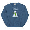 Sweatshirt - Weihnachts-Katze Schnee by Wanderkraehe Indigo Blue ein Produkt von SCHIETKRAM